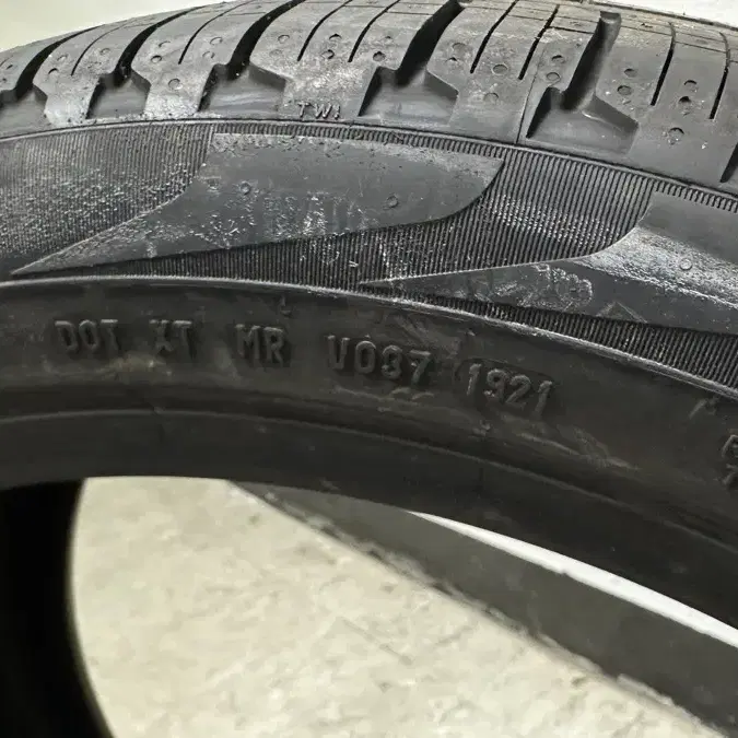 피렐리 315/35R21 111V XLS-Veas 스콜피온 베르데 올시즌