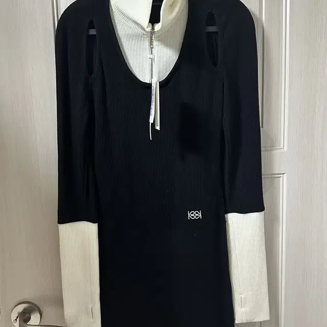 Kijun half zip-up dress (s)