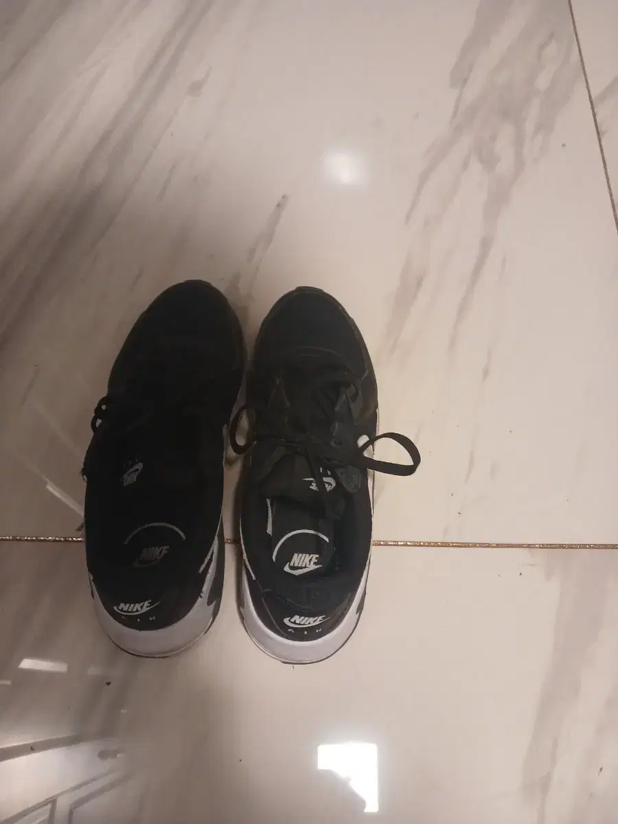 Air Max exy, black, for sale