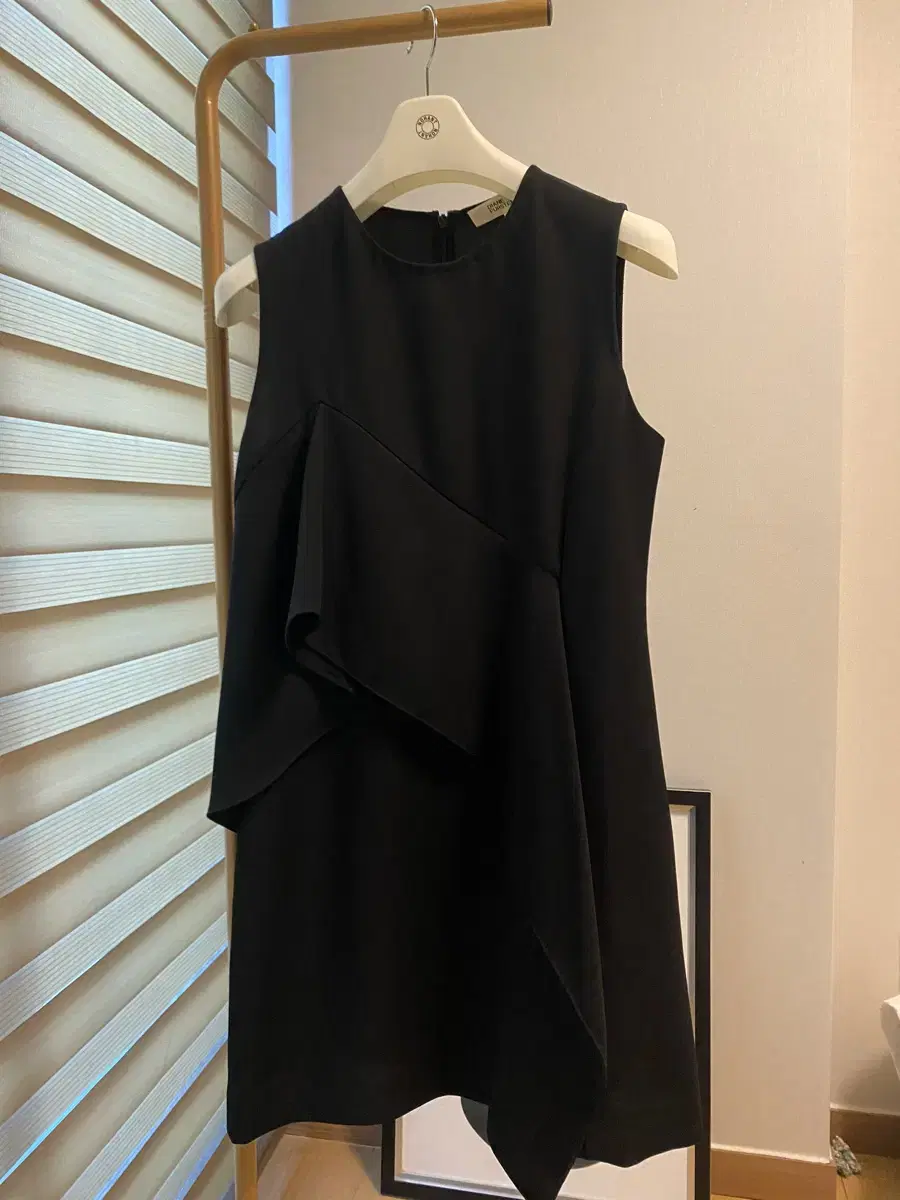 DVF Little Black Dress 블랙 미니 원피스