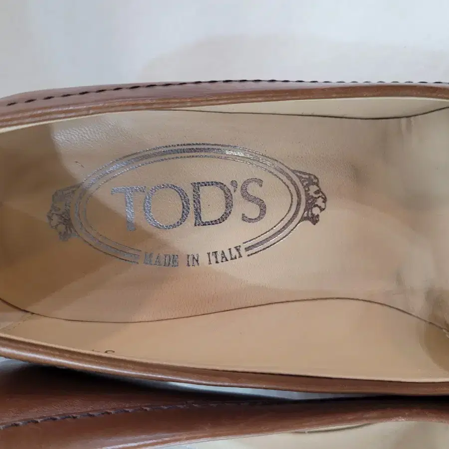 토즈 TOD'S 여성 구두 225