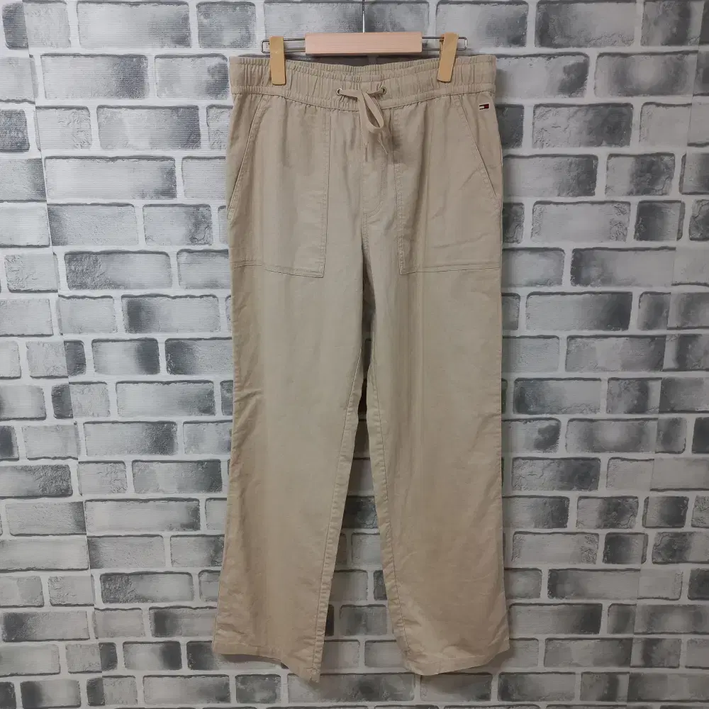 9-2/ Tommy Jeans Beige Pants Men