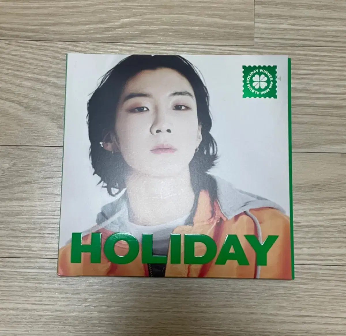 Winner holiday mini-album photocard.