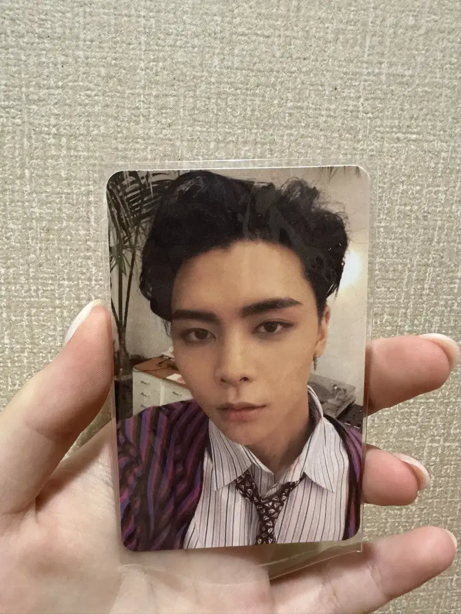 Cherry Balm johnny photocard