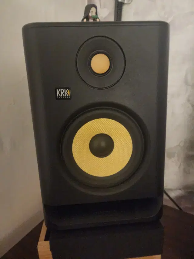 krk rokit5 g4