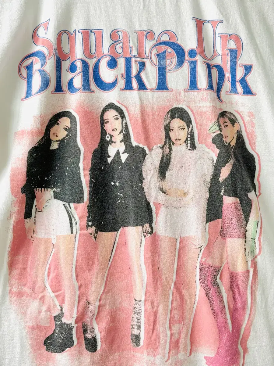 Square Up Short Sleeve T-Shirt in Black Pink