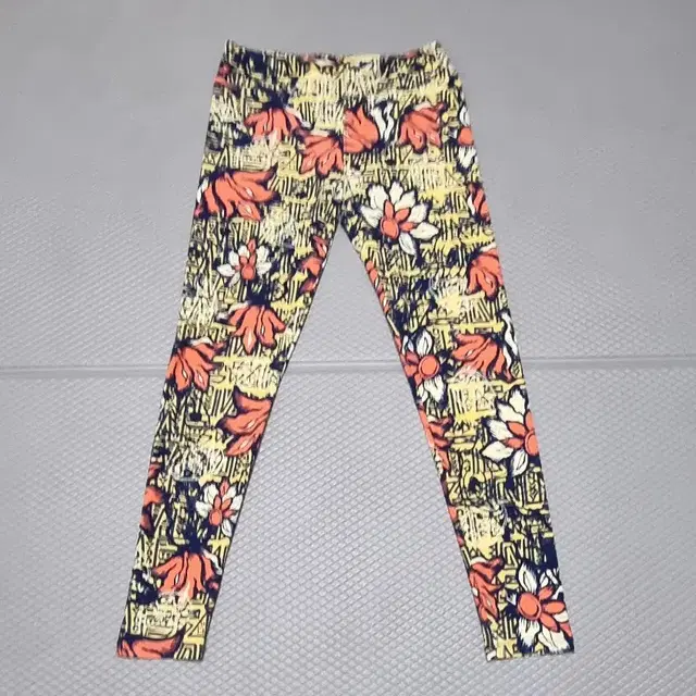 LulaRoe 플라워 레깅스