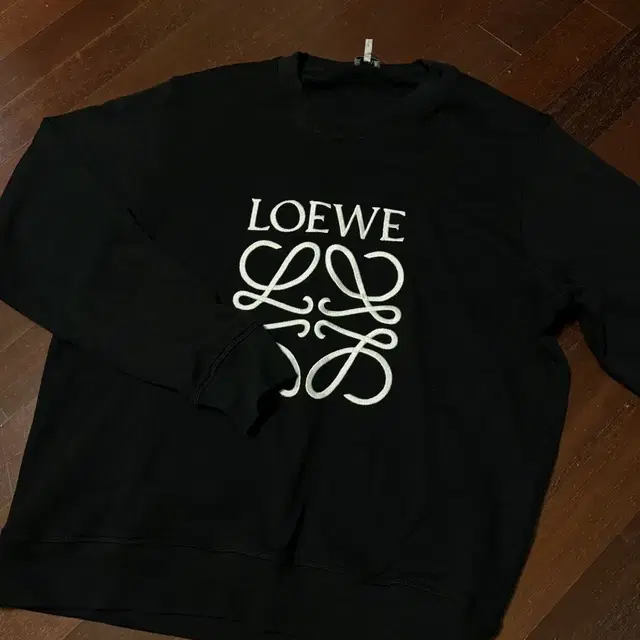 로에베 LOEWE 아나그램 맨투맨(XL)