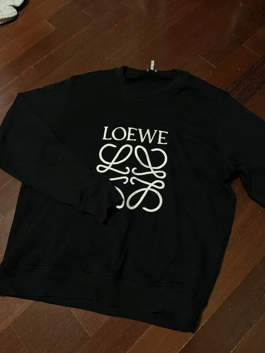 로에베 LOEWE 아나그램 맨투맨(XL)