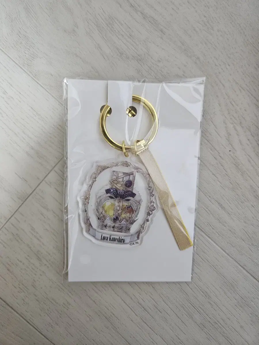 NIJISANJI EN Luxeem Luca 1st Anniversary acrylic Keyring