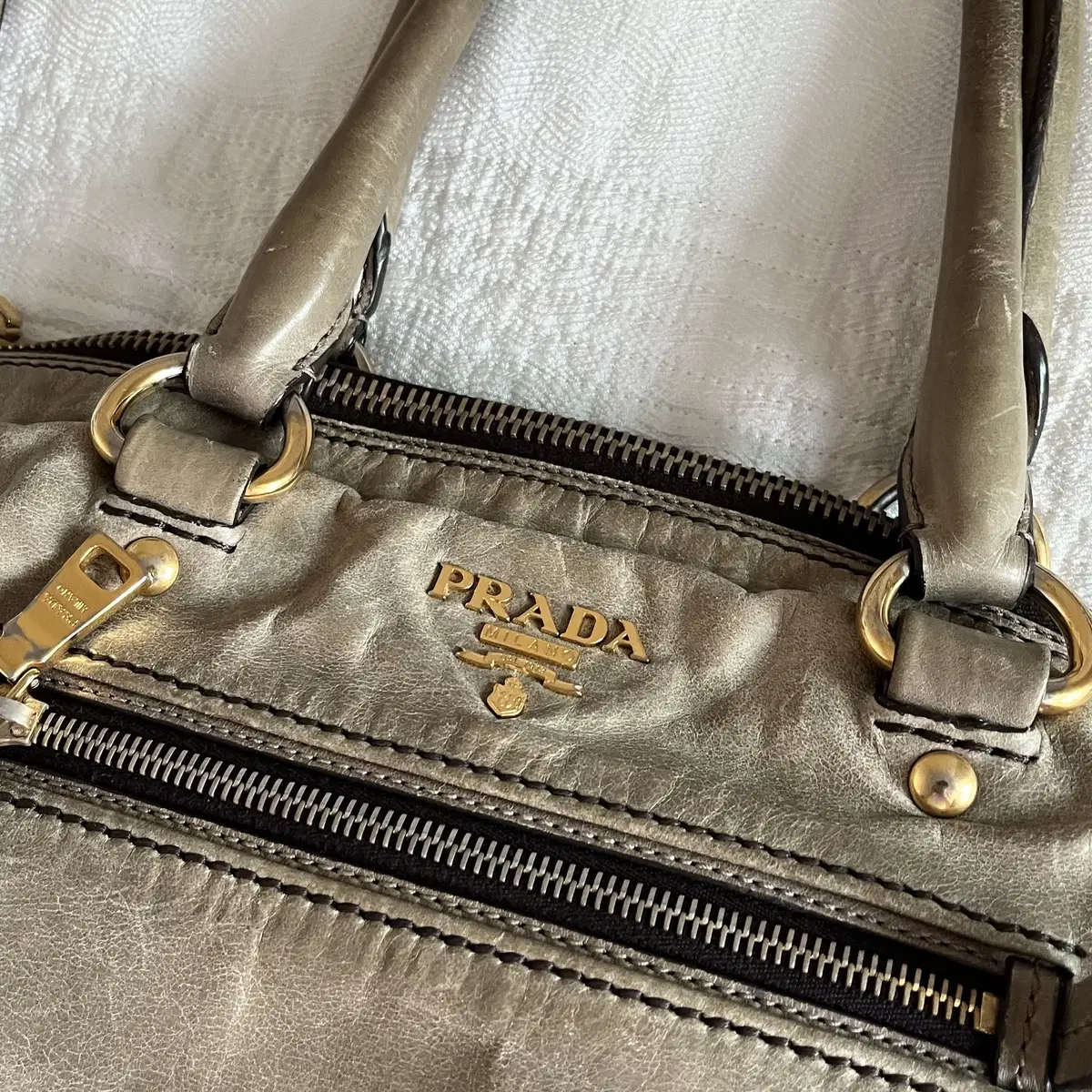 PRADA vitello shine 2way Bag