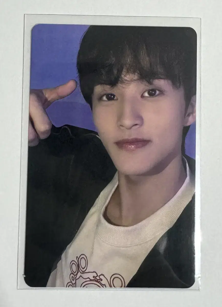 Exhibition Scratch Tabon mark photocard