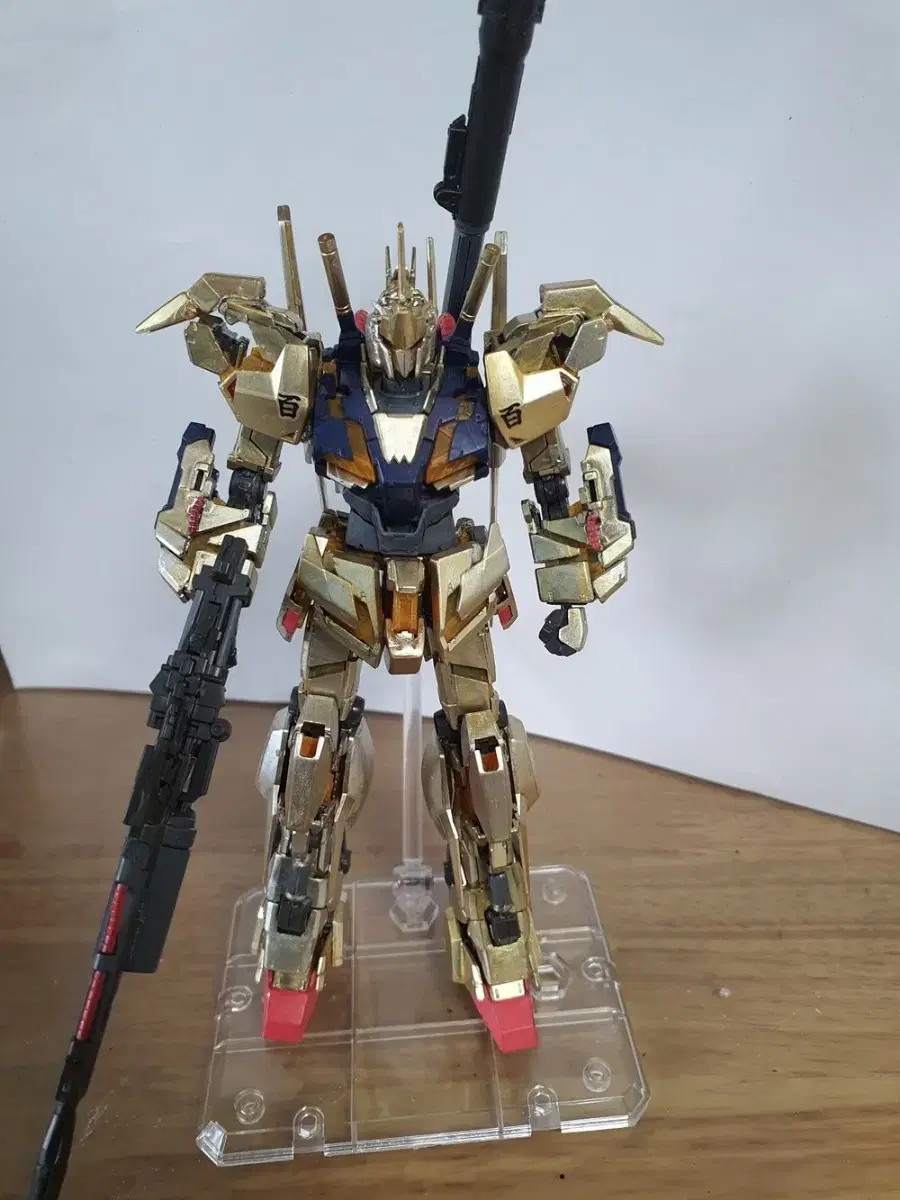 I'll paint your Gunpla Gundam plastic model for you