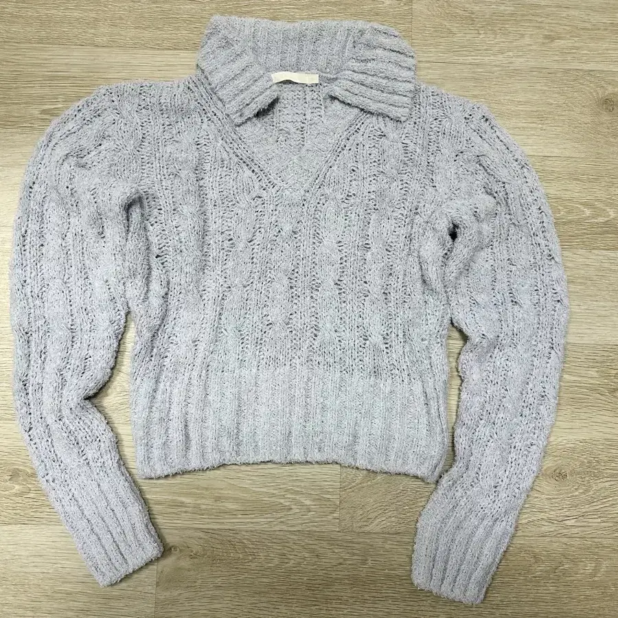 GROVE 그로브 LOTTIE KNIT - LIGHT BLUE 태연착용