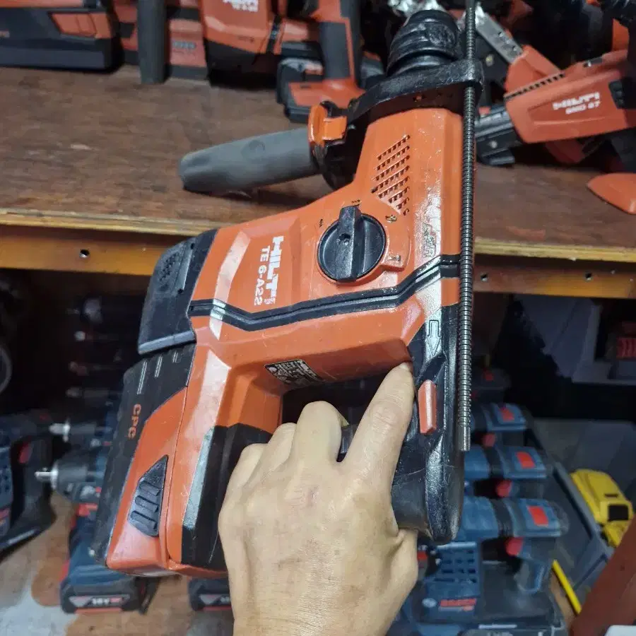 [HILTI]힐티충전함마드릴 TE6A22 2021년 A급.최상급