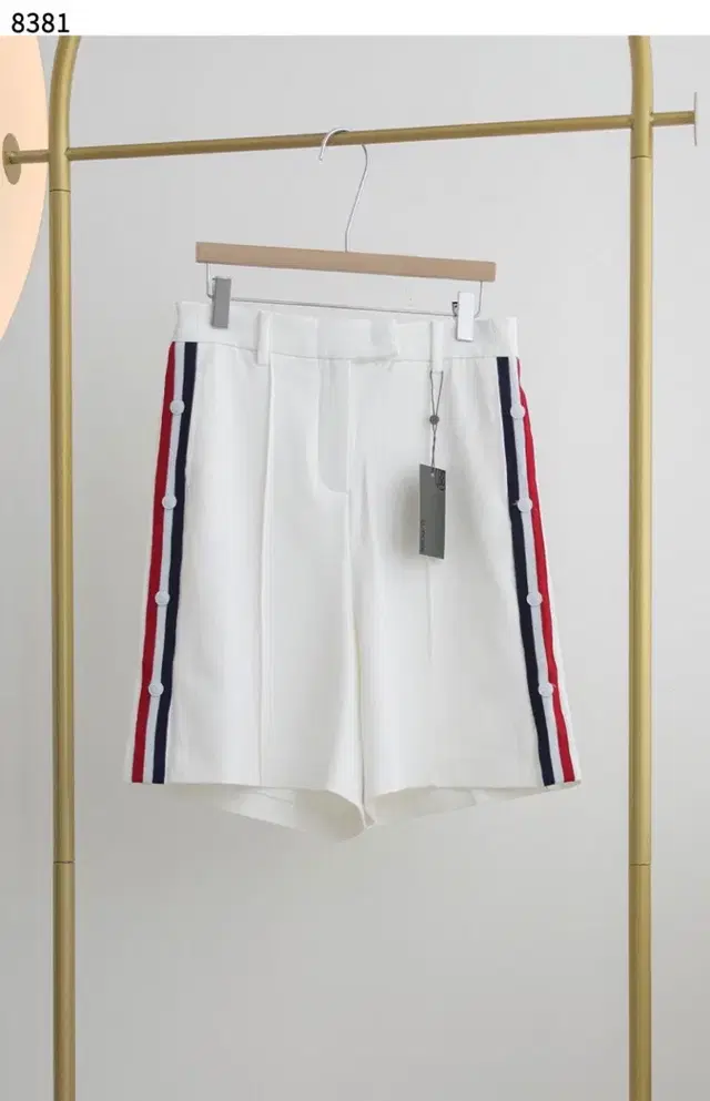 여성 골프웨어 TRI-COLOR KNICKERS SHORTS