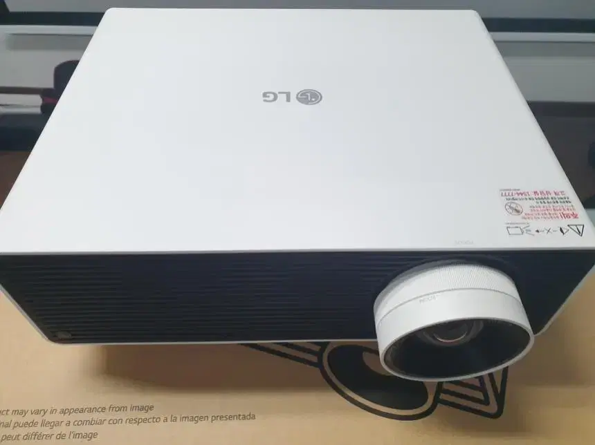 LG SGU510N 4K 5000Ansi Laser Used Beam Projector