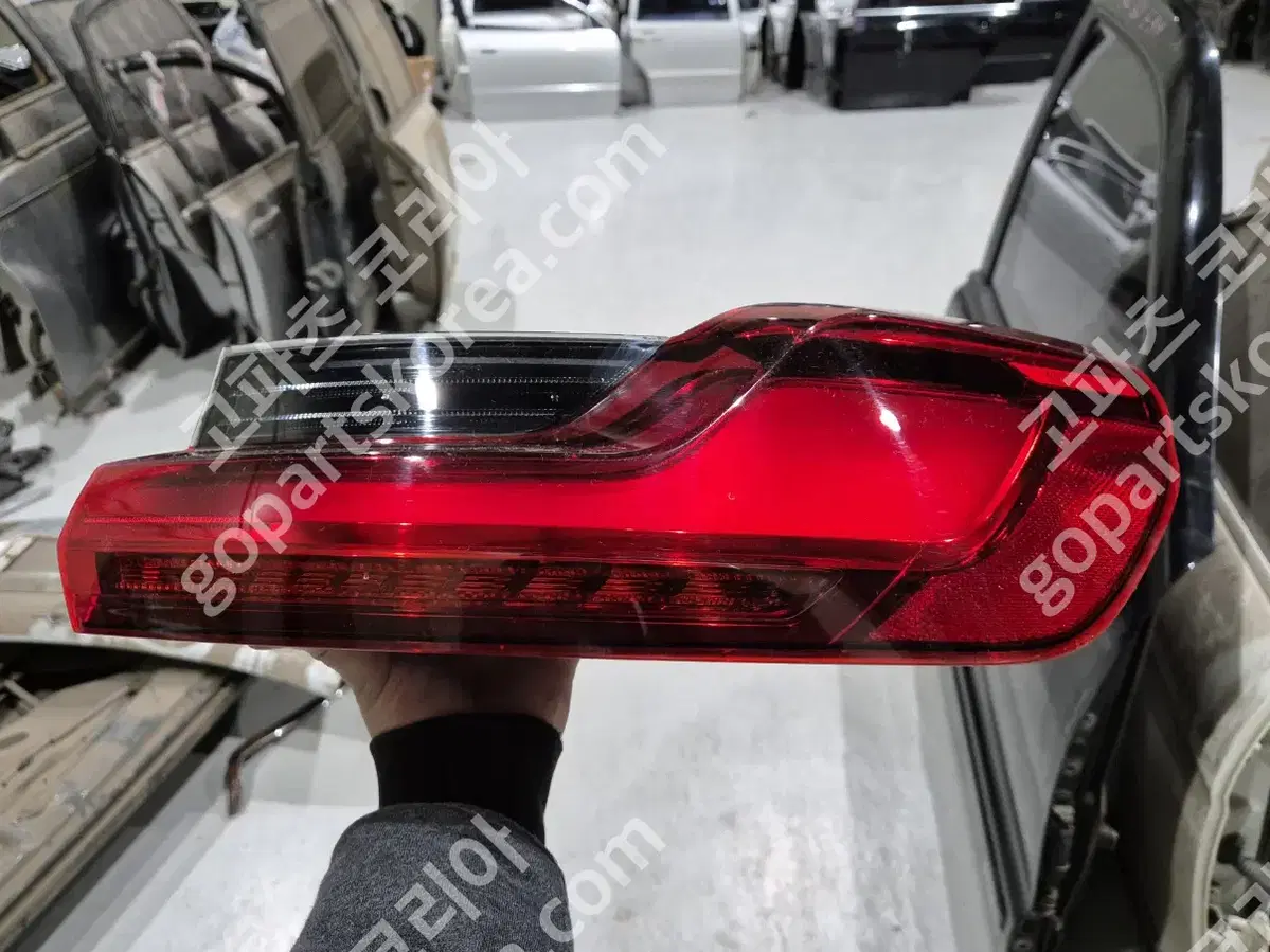 BMW X4 G02 RH 후미등 2019-2021