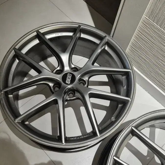 BBS CIR 20인치 정품  8.5j+40 팝니다 PCD114.3