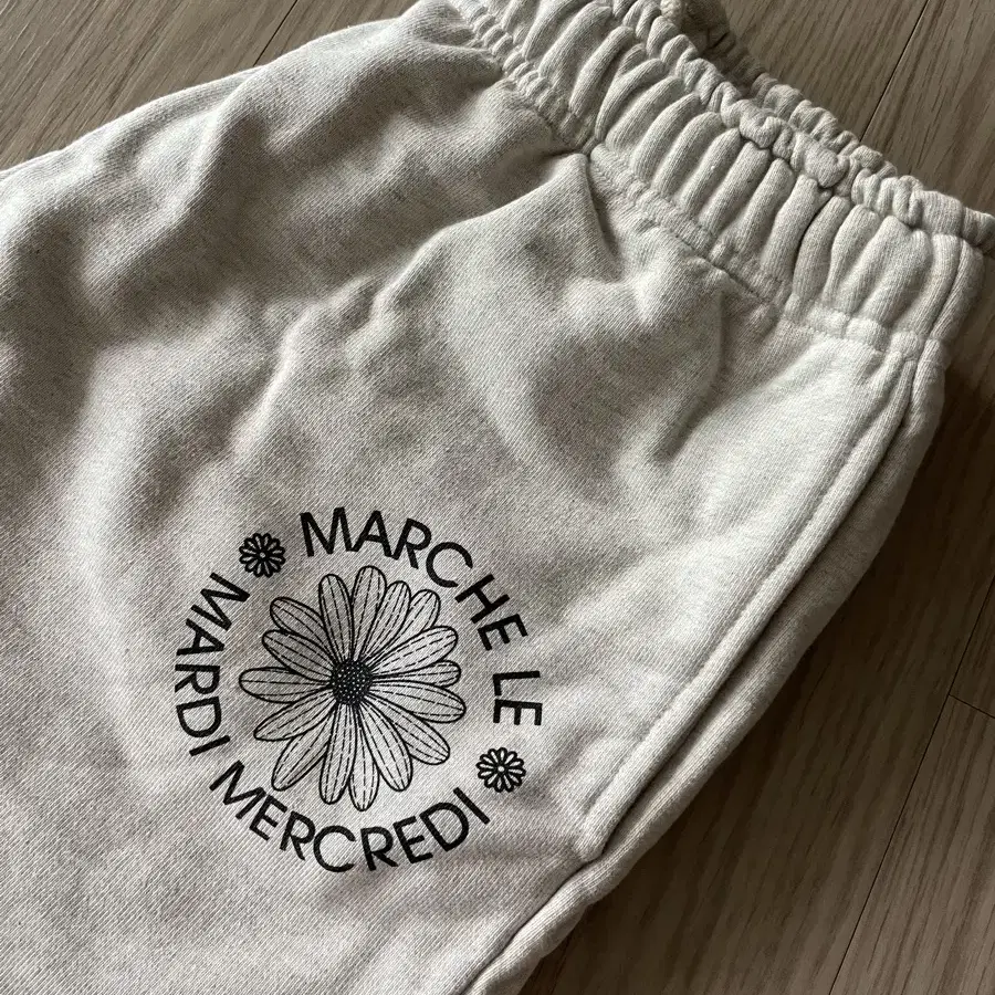 SWEAT SHORTS MARCHE EMBLEM_OATMEAL BLACK