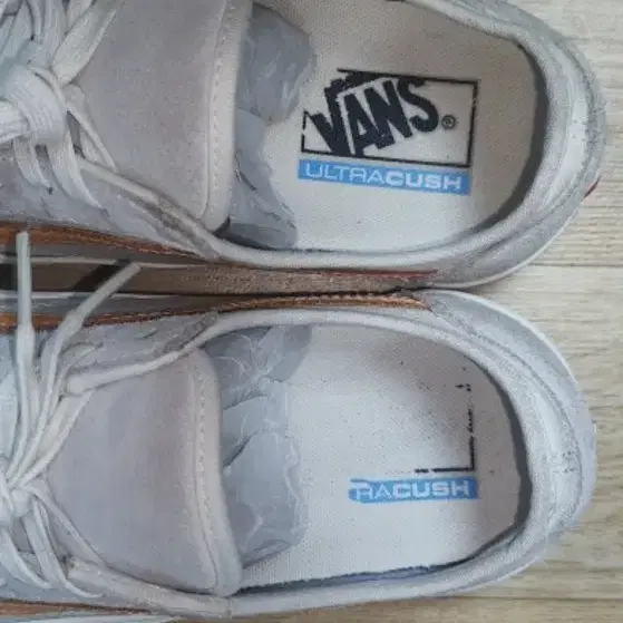 Vans 반스 울트라쿠시 남여공용 스니커즈 운동화-(250)거의 새것에