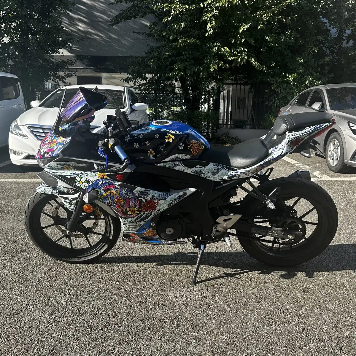 [급매]스즈키 gsx-r125 2021년식 이레즈미랩핑 급매합니다