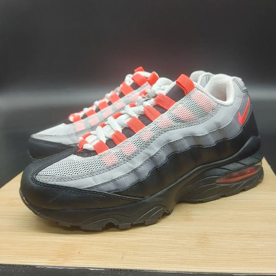 Nike Air Max 95OZ Women's Running Shoes230