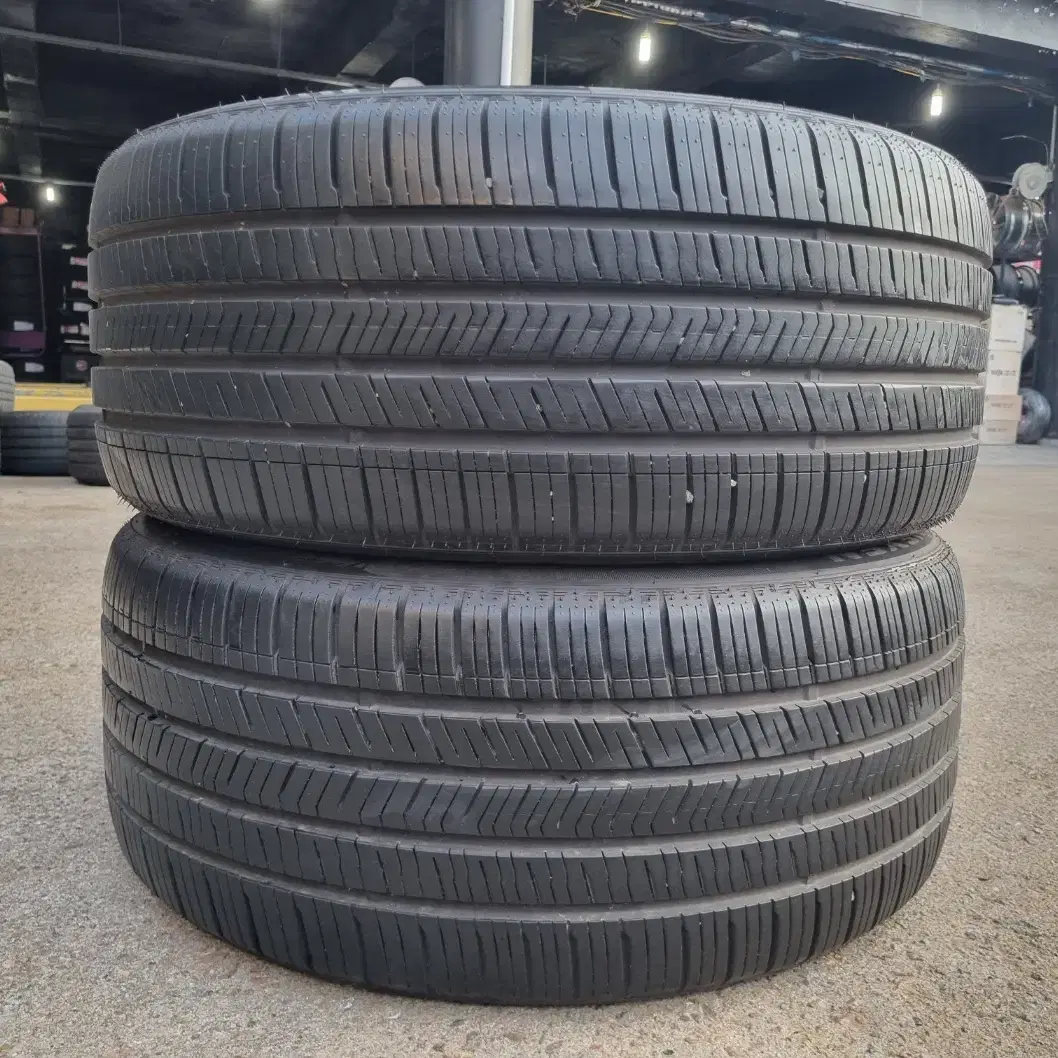 [인천중고타이어] 245/40R19 98W 넥센타이어 엔페라 슈프림