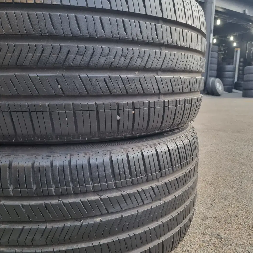 [인천중고타이어] 245/40R19 98W 넥센타이어 엔페라 슈프림