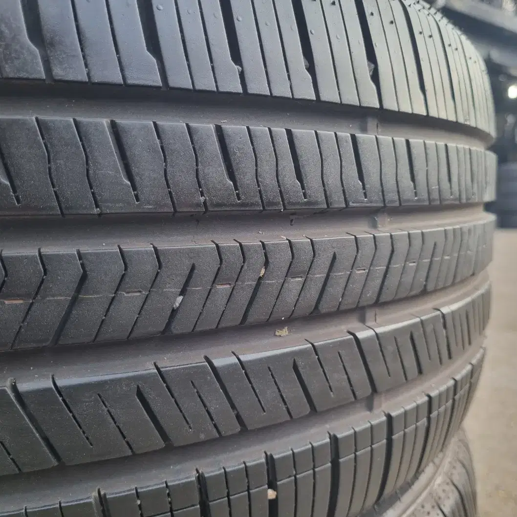 [인천중고타이어] 245/40R19 98W 넥센타이어 엔페라 슈프림