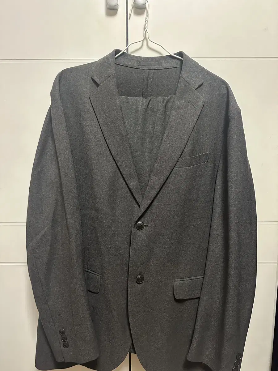 Uniqlo Span Charcoal Setup XL