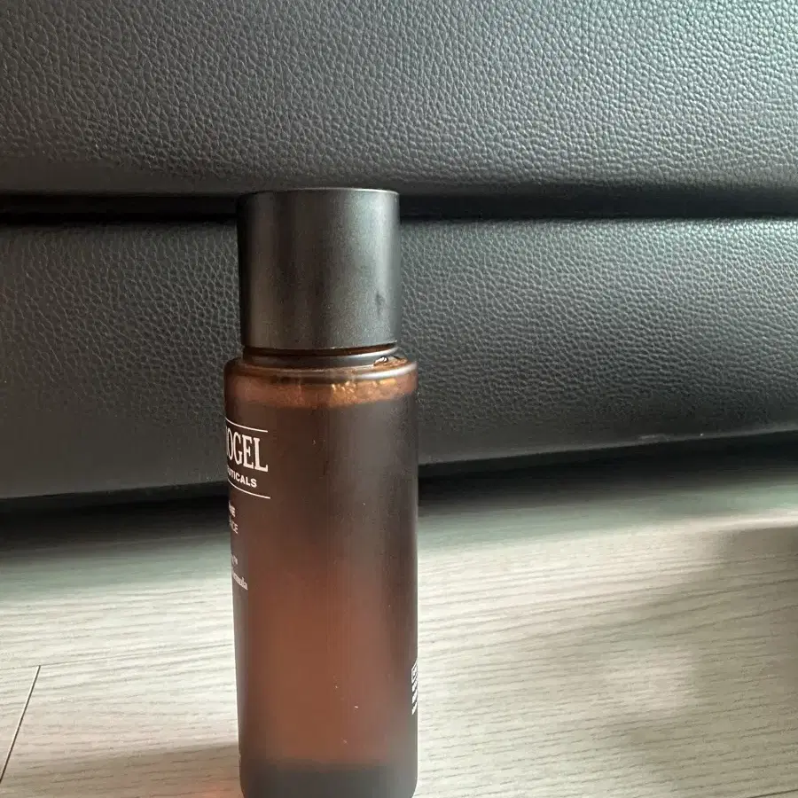 [1회 사용] 피지오겔 수티컬즈 글로우에센스 70ml