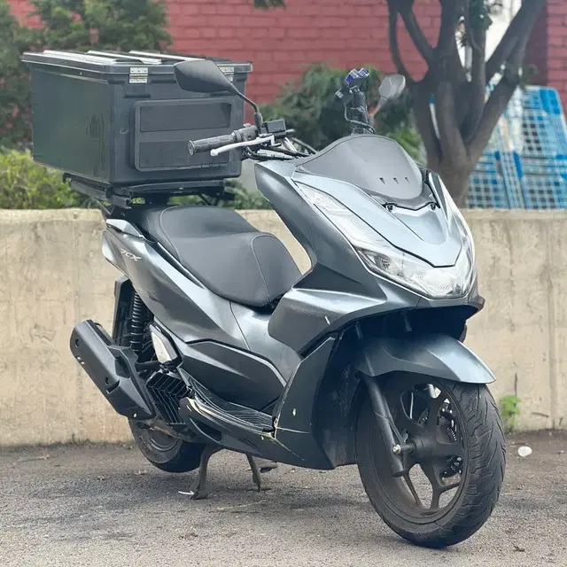 pcx125 21년식 5만키로 ABS차량/ 저렴하게 배달세팅 판매합니다.