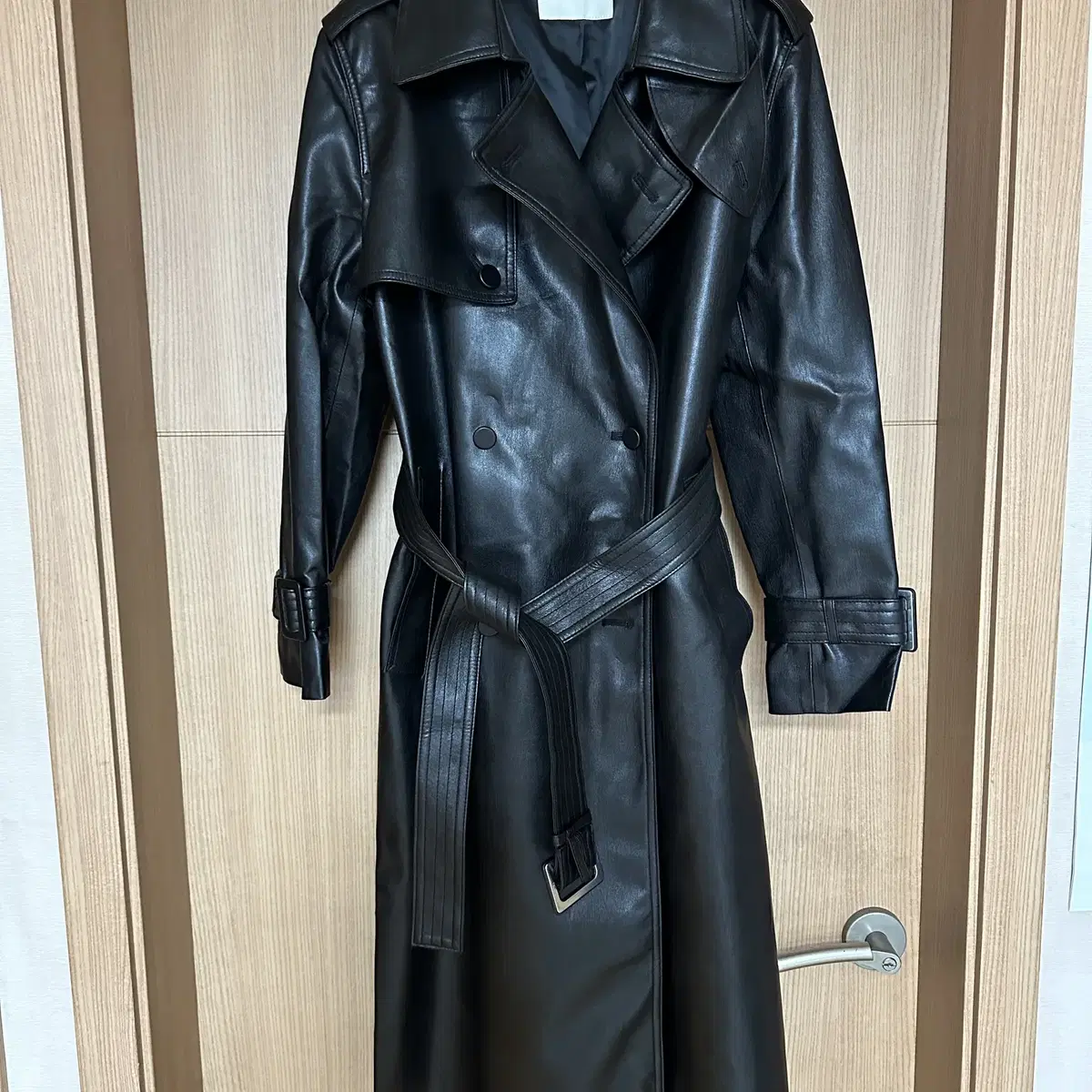 프롬웨얼 레더 트렌치코트 double leather trench coat