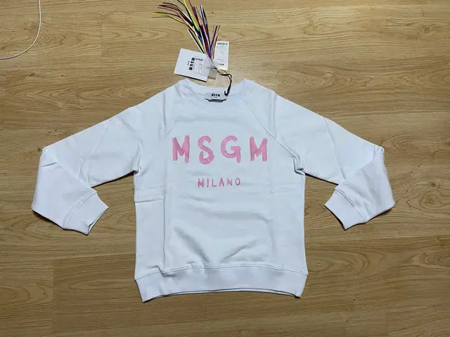 MSGM 정품 맨투맨 m사이즈 새제품