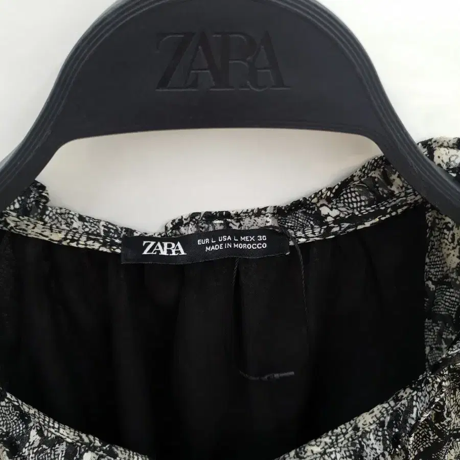 ZARA 스네이크무늬 쉬폰롱원피스 L