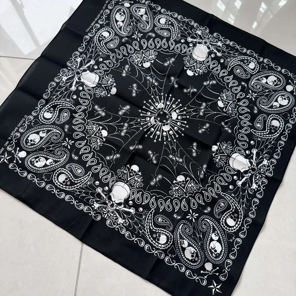 funny skull handkerchief 재미있는 해골 손수건