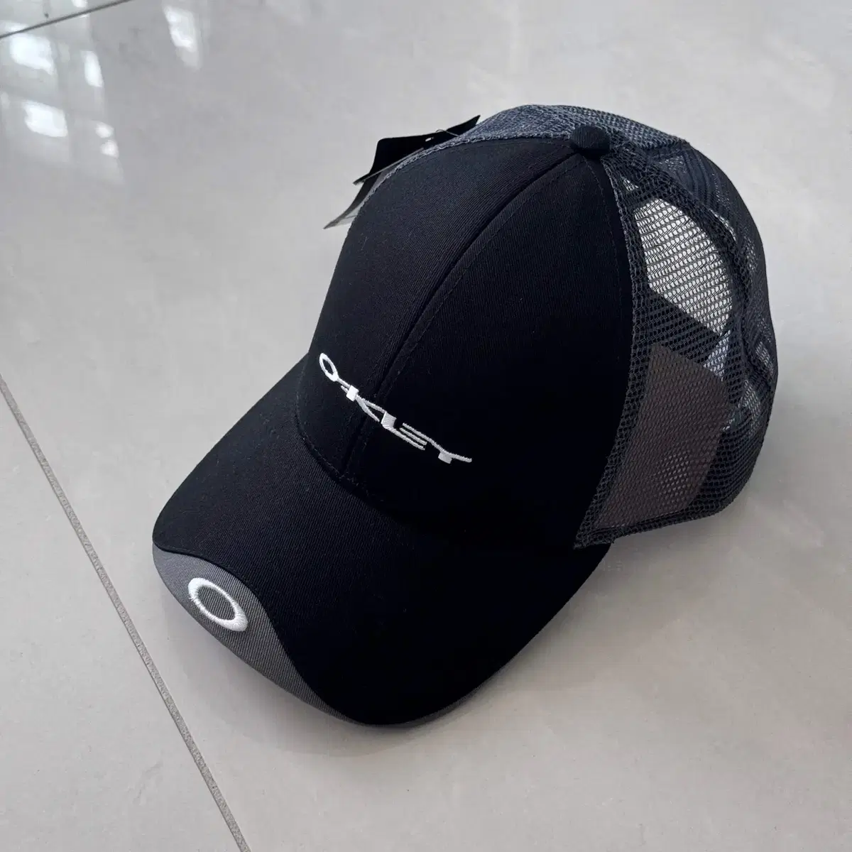 oakley classic trucker hat 클래식 트러커 햇