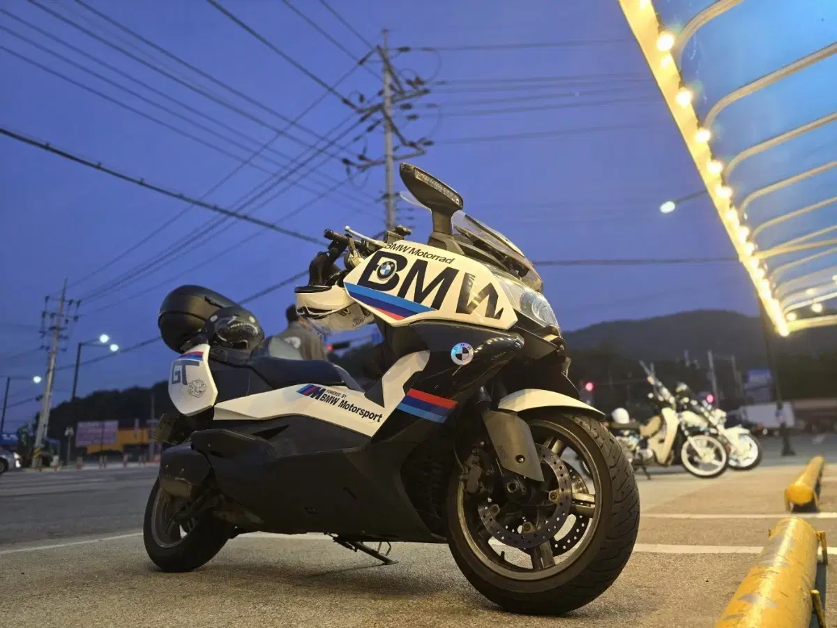 13년 BMW C650GT