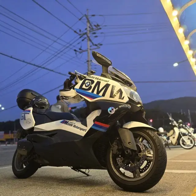 13년 BMW C650GT