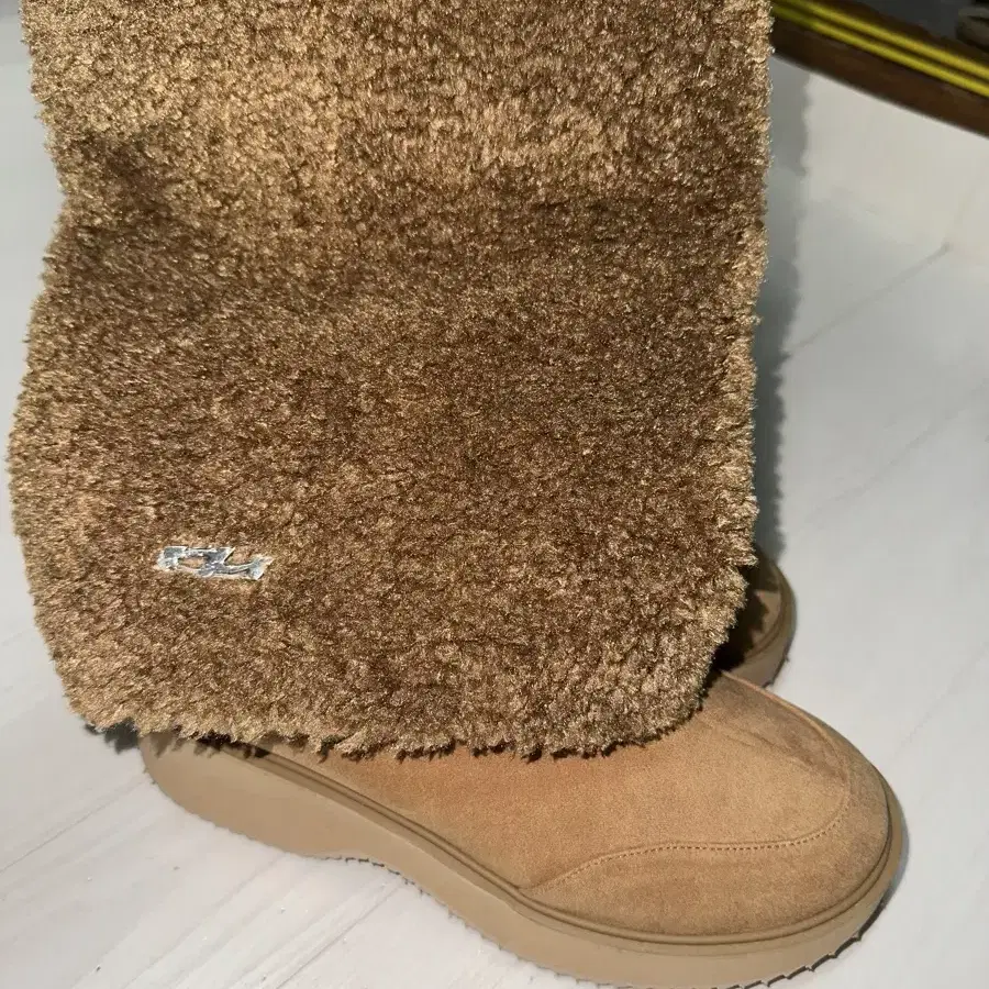 7|호 FUR LEG WARMER CHUNKY BOOTS