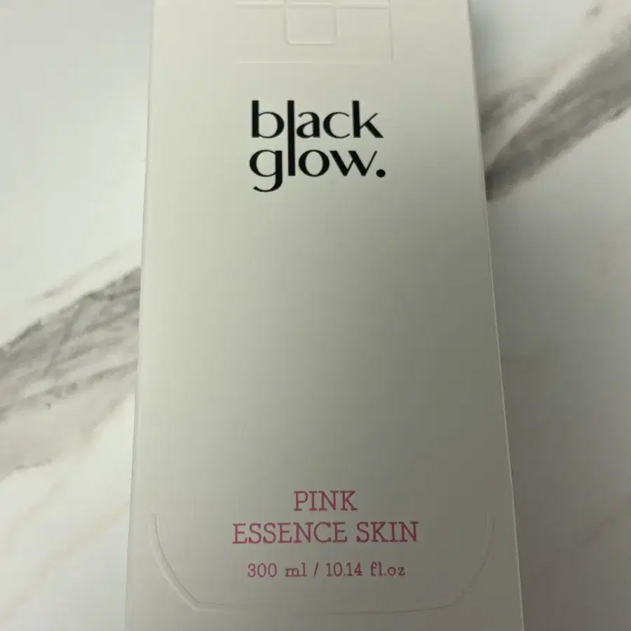 블랙글로우 핑크 에센스 스킨 300ml (2개 17500원)