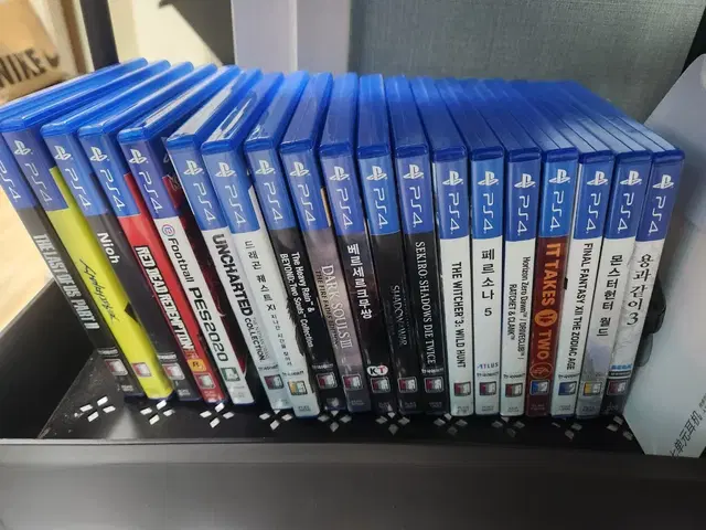 PS4 PS5 타이틀 CD 여러가지 판매합니다