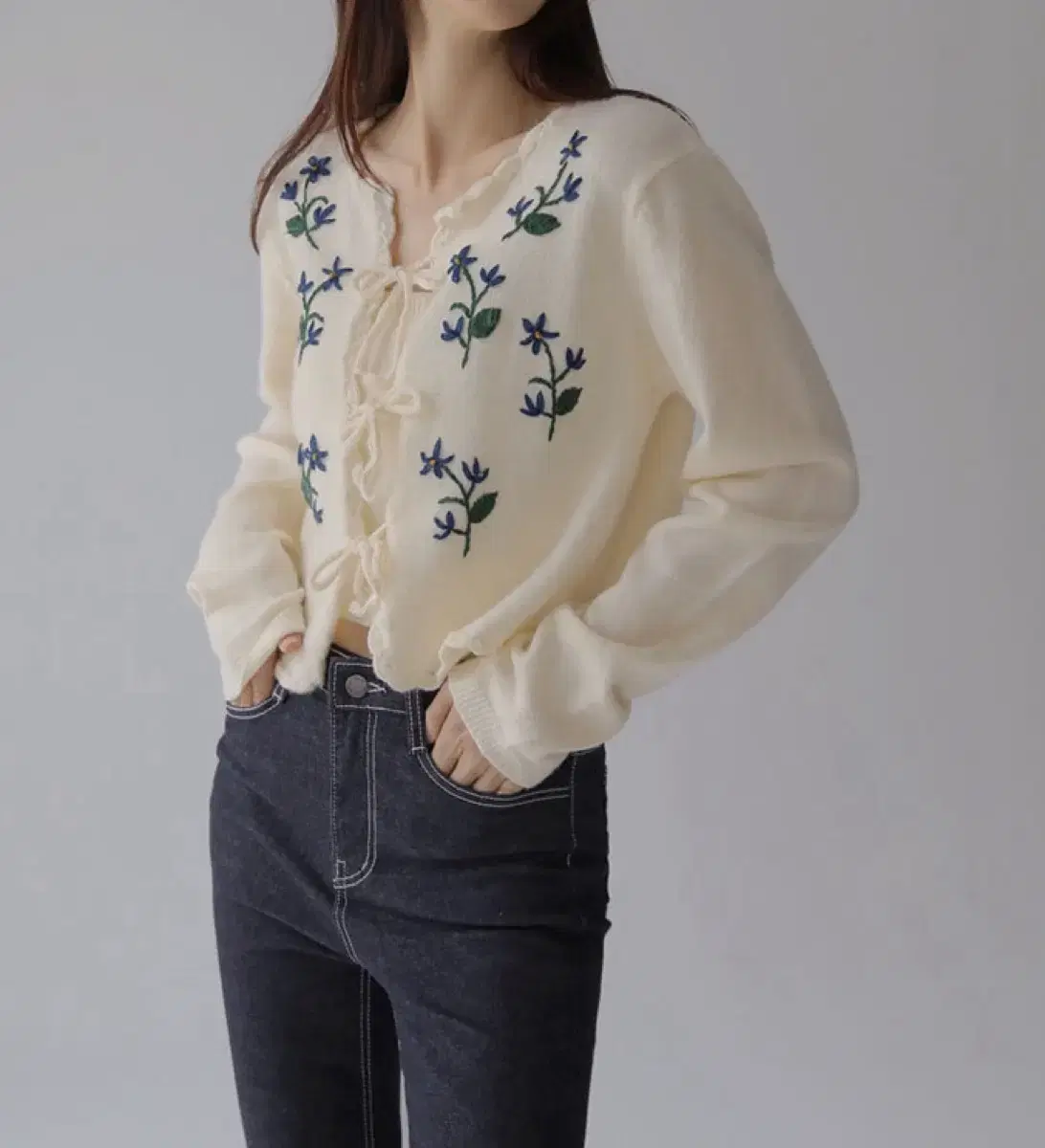 CommonUnique Flower Knit Cardigan Set