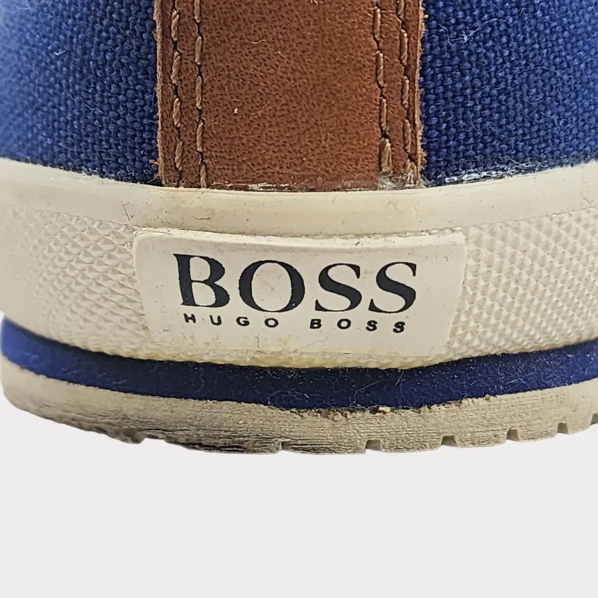 [260] HUGO BOSS 휴고보스 바카톤 패션 스니커즈