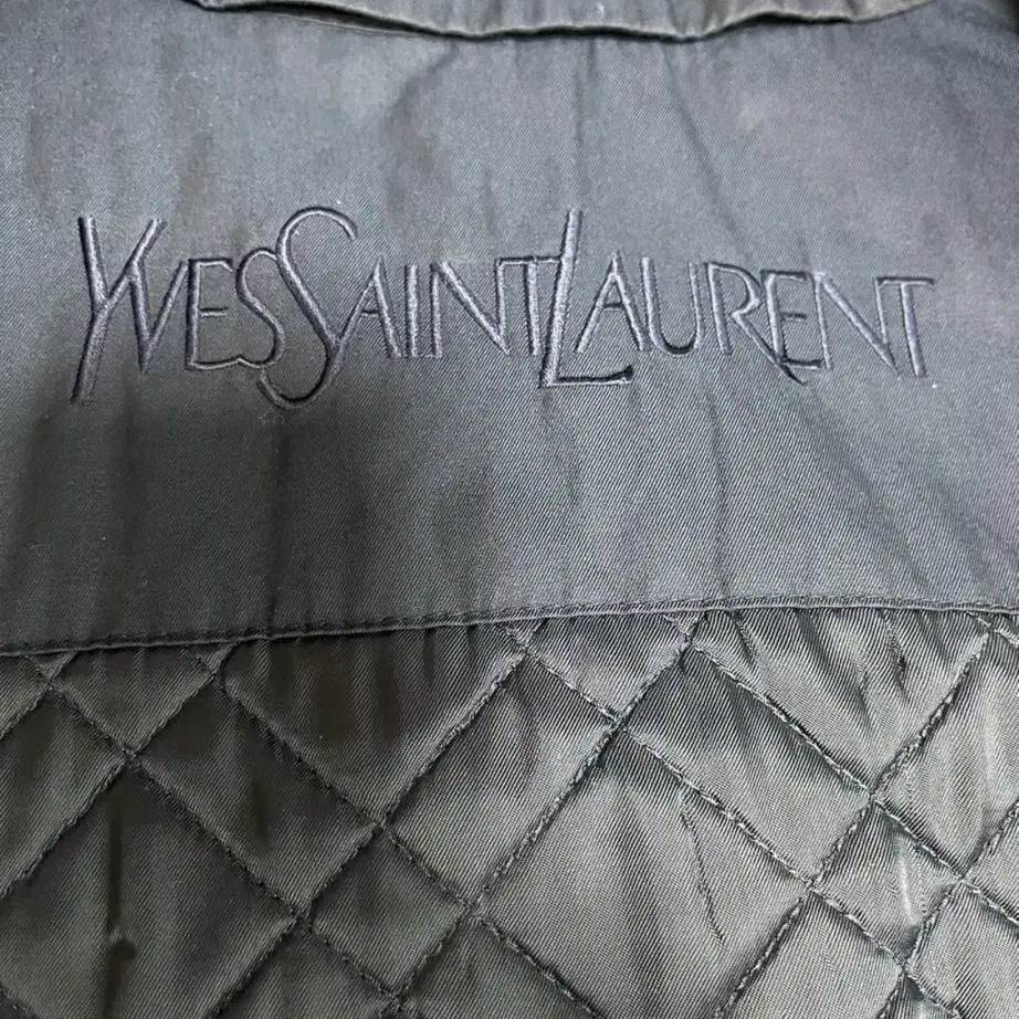 생로랑(YvesaintLaurent) 맥코트 L/100~103