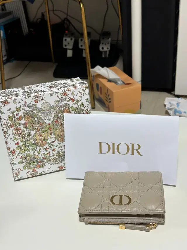 디올 Dior Caro Dahlia 지갑