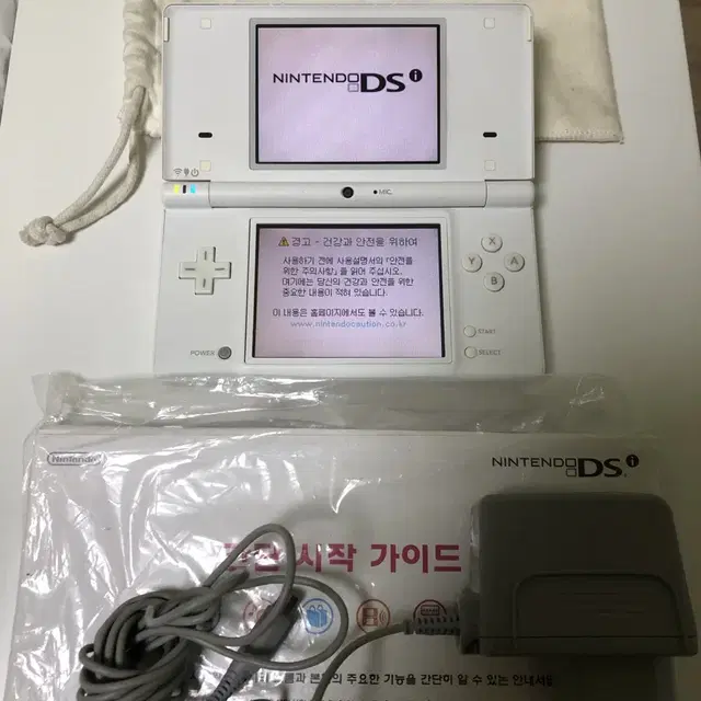 한국 닌텐도 DSi 8만원