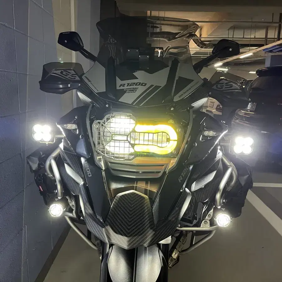 bmw gs1200adv 풀튜닝 판매합니다