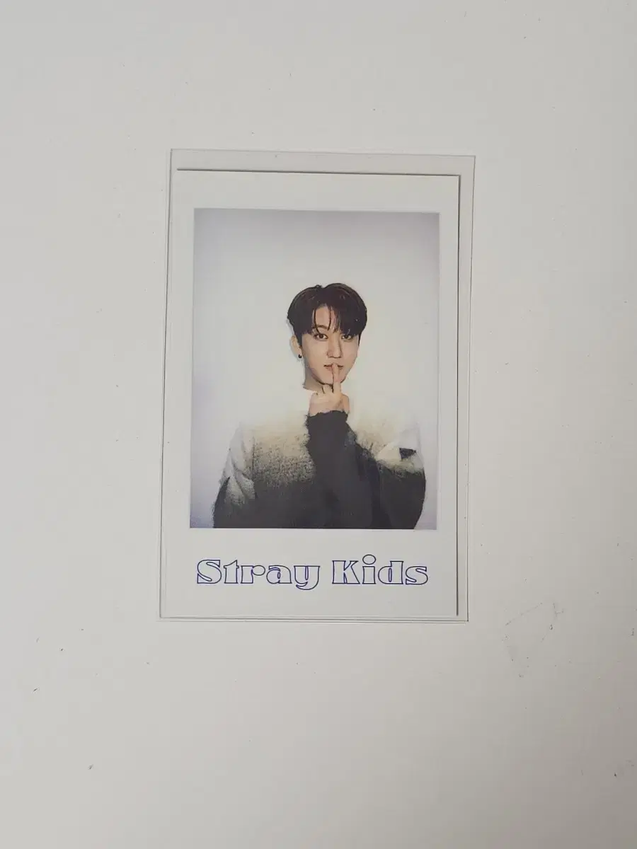 Official Goods ) straykids changbin 2022 seasons greetings pola photocard I wts!